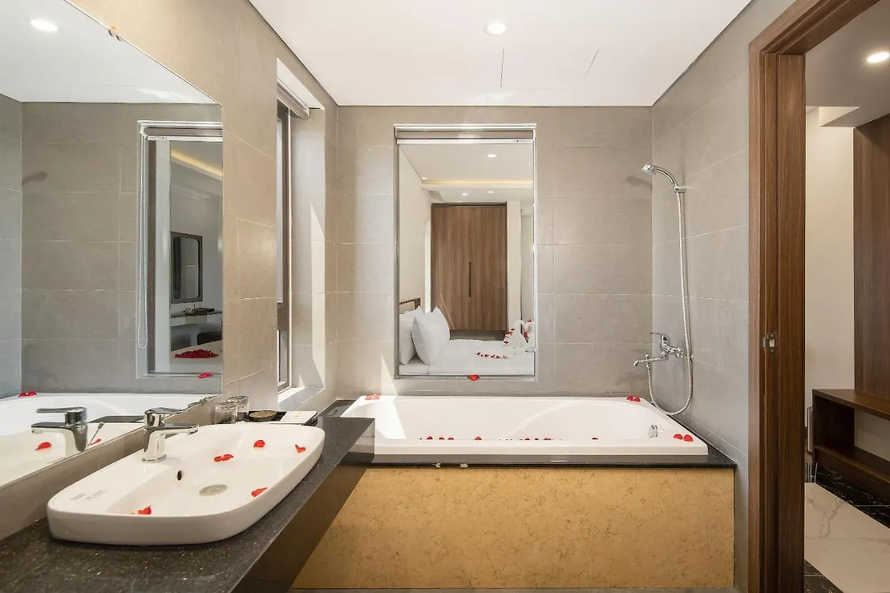 Tan Phuong Nam Hotel & Apartment Da Nang