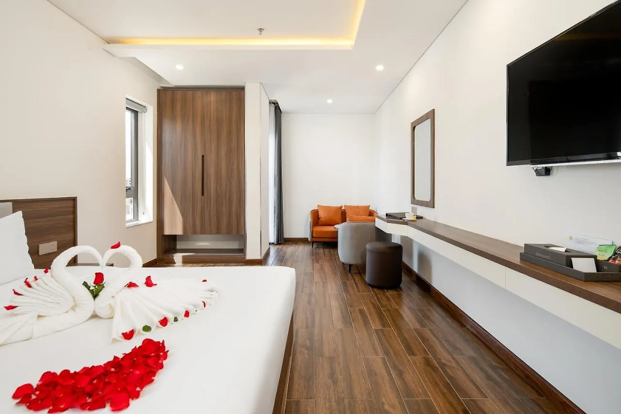 Tan Phuong Nam Hotel & Apartment Da Nang