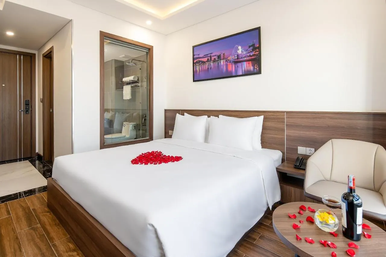 Tan Phuong Nam Hotel & Apartment Da Nang